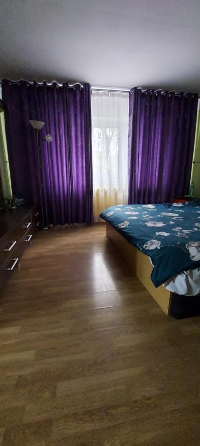 Apartament *
